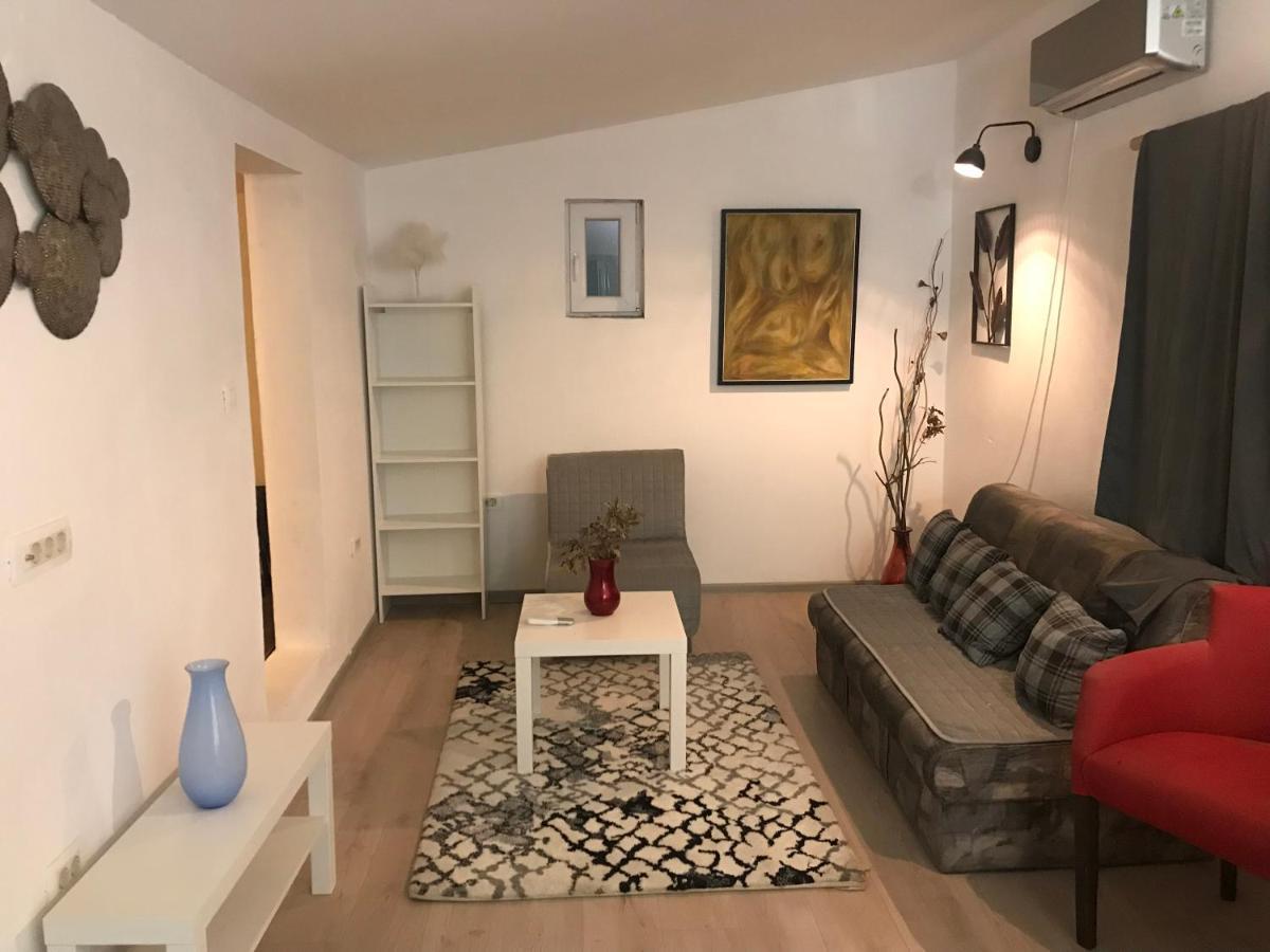 Apartment Old Town Podgorica Buitenkant foto